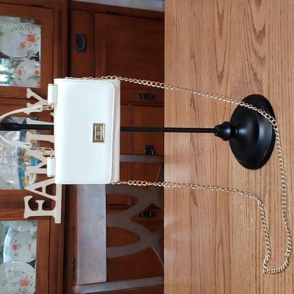 Lori Greiner Fashion Chain Crossbody Satchel Clutch. 5"x7" Winter White - Picture 2 of 8